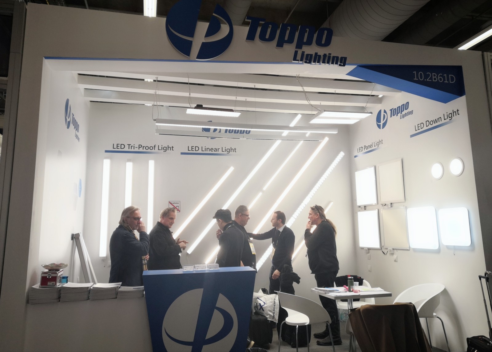 VDE certificated Rotatable T8 LED Tube