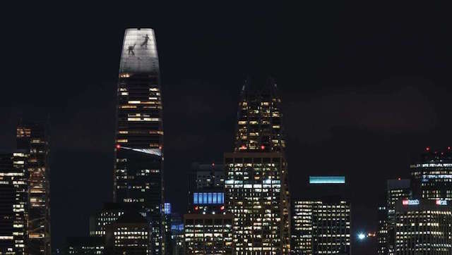 A 9-Story LED Light Sculpture Will Top The Salesforce Tower
