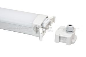5 Year Warranty TUV-GS CE RoHS LED Tri-proof Light 8400lm