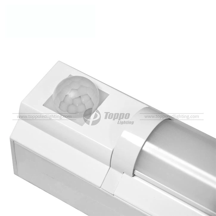 PIR Sensor 5 Years Warranty 120lm/w 150cm LED Batten Light